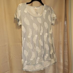 Lularoe classic tee